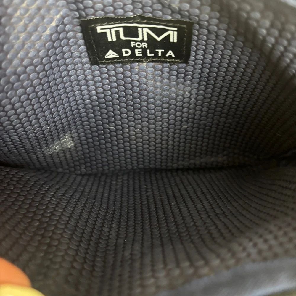 TUMI Small Zip Pouch Soft Sided Travel Case Toiletry Bag Black Grey
